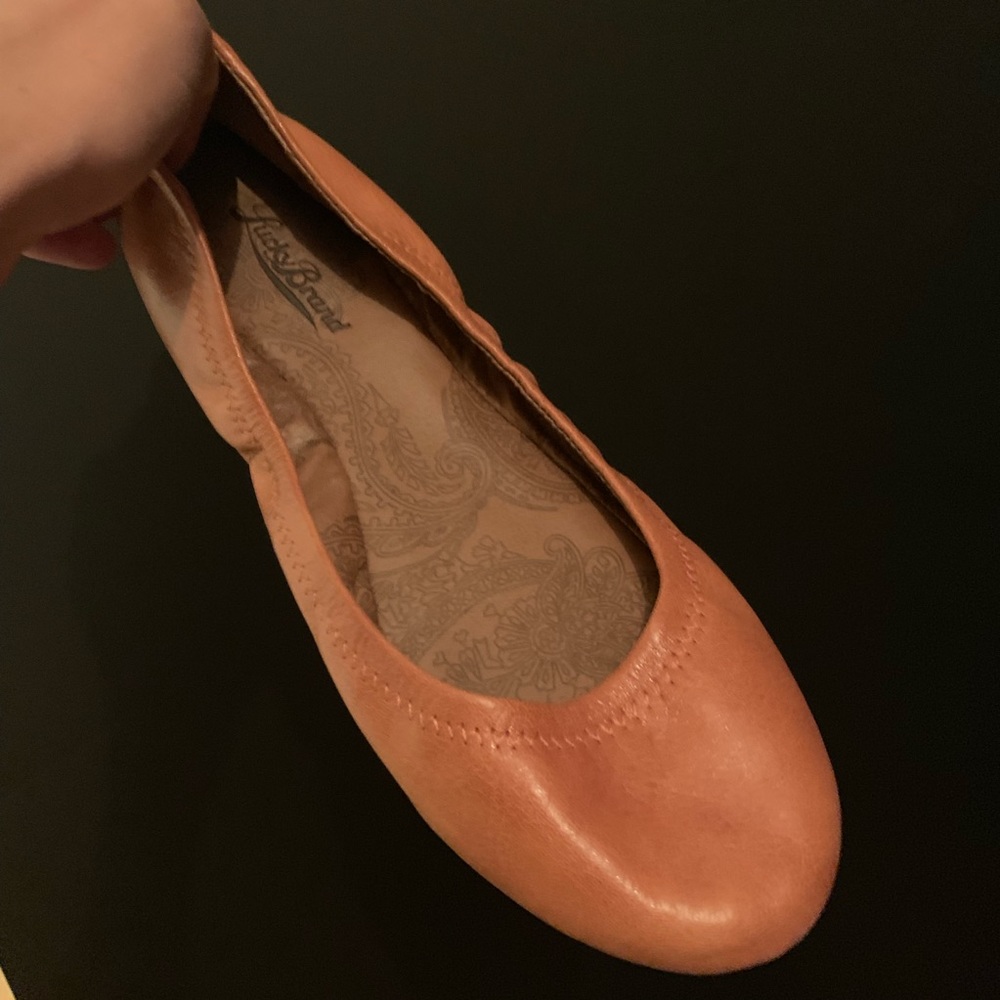 Lucky Brand pumpkin flats